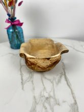 Load image into Gallery viewer, Wooden Burl Bowl with Natural Handles
